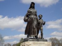 Ponca City, Oklahoma-Pioneer Statue at Marland Mansion 