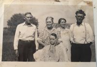 Harris Siblings - 5 of 15 who survived to adulthood, 4 children died in infancy, so 11 siblings grew to adulthood