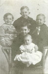 Charlie and Bonnie Vardiman Conaway's five children