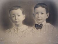 Vardiman brothers, two of the three sons of John Peter and Luella Smith Vardiman